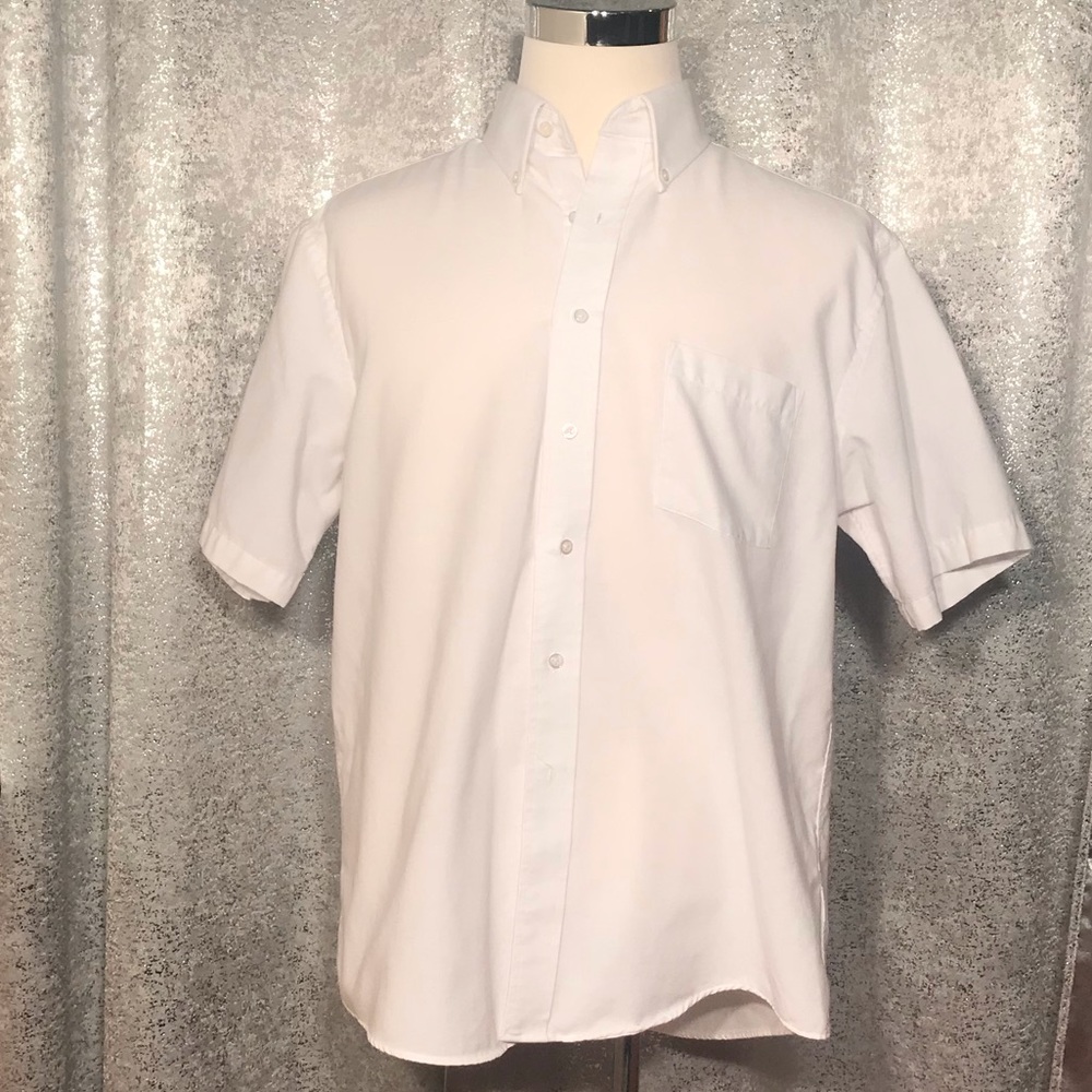 🌟 Men’s White Button Down Shirt